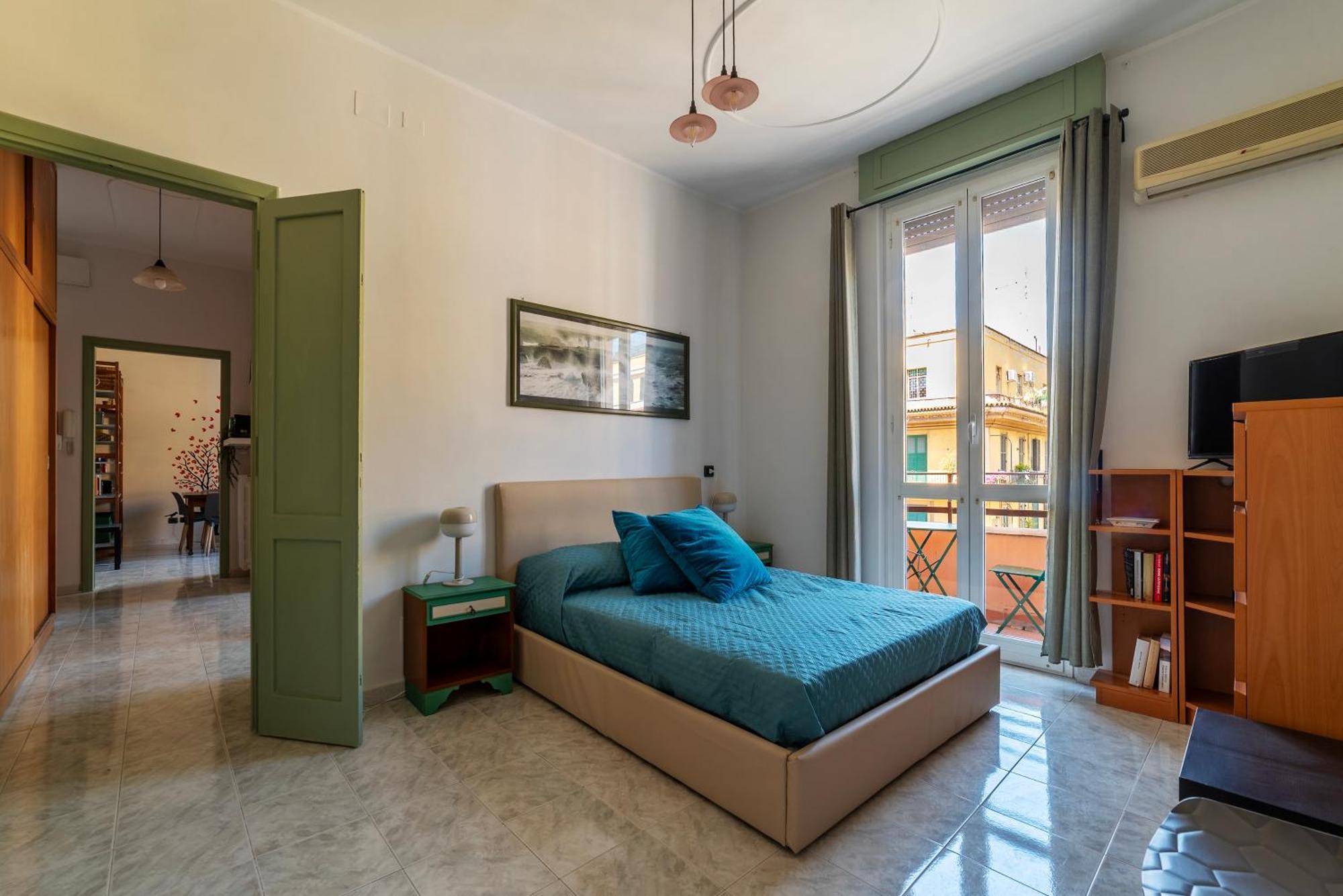 Vista Sulla Basilica Di San Giovanni Mm Lodi Apartment *